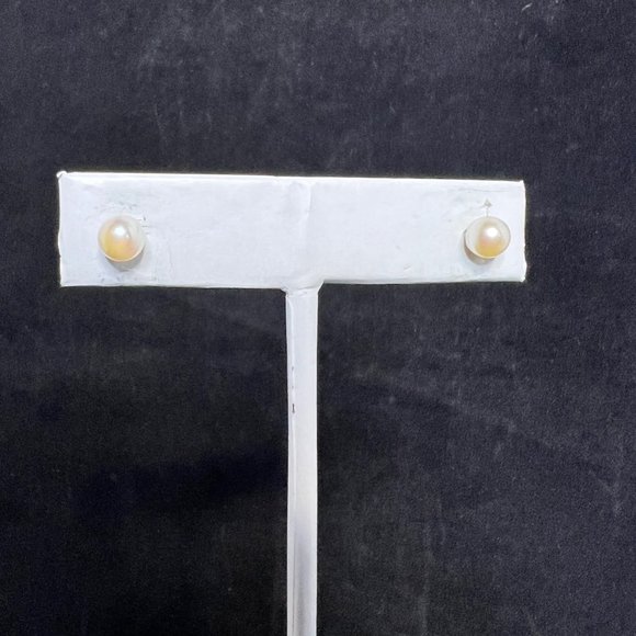 Vintage 14k Yellow Gold Pierced Stud Pearl Earrings (3191) - Picture 2 of 11